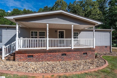 709 Hunts Bridge Rd, Easley, SC 29640 - photo 2