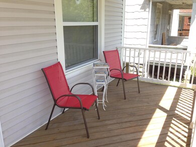 1503 Hamlet Front Porch