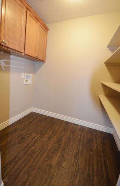 3432 W KRALL ST 020