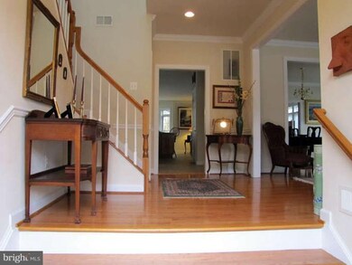 913 Lincoln Ave, Falls Church, VA 22046 - photo 2