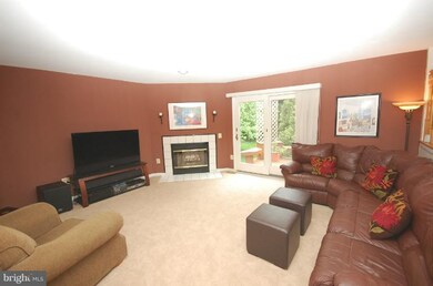 6910 Parchment Rise, Columbia, MD 21044 - photo 2