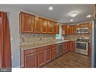 15 Tekening Way, Trenton, NJ 08690 - photo 5