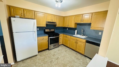 311 Andover Place, Trenton, NJ 08691 - photo 6