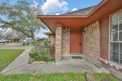10530 Summerbrook Dr, Houston, TX 77038 - photo 3