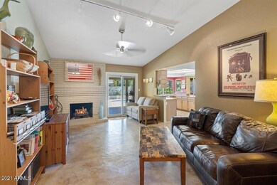 07-Family Room
