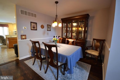 304 Victoria Dr, Montgomeryville, PA 18936 - photo 5