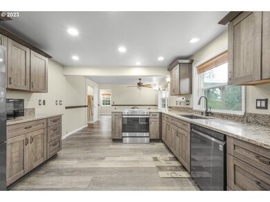 27295 S Primrose Path, Canby, OR 97013 - photo 7