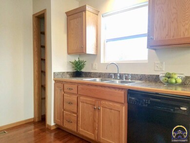 301 Sunset Ln, Maple Hill, KS 66507 - photo 6