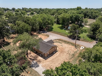 210 2nd St, Paden, OK 74860 - photo 4