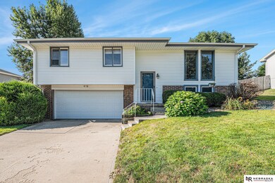 12811 Ogden St, Omaha, NE 68164 - photo 2