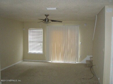 10661 Academy Park Dr, Jacksonville, FL 32218 - photo 4
