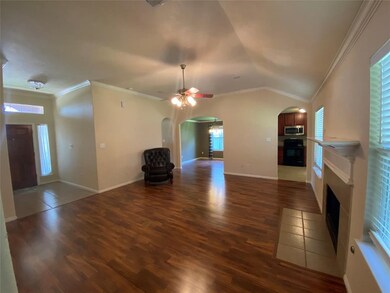 13610 Country Time Cir, Tomball, TX 77375 - photo 4