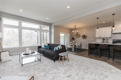 5631 Meadow Grass Cir SE, Cedar Rapids, IA 52403 - photo 7