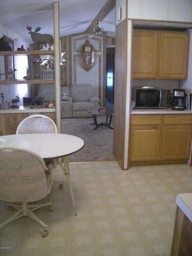 7-Kitchen-4