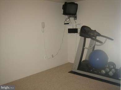 204 Riverview Ct, Sykesville, MD 21784 - photo 2