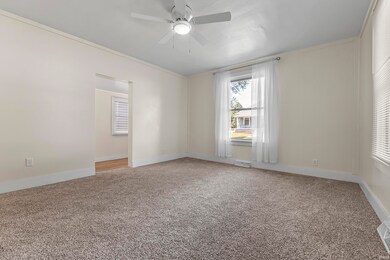 906 E Fort Wayne St, Warsaw, IN 46580 - photo 5