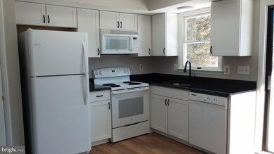 7065 Saddle Dr, Sykesville, MD 21784 - photo 4