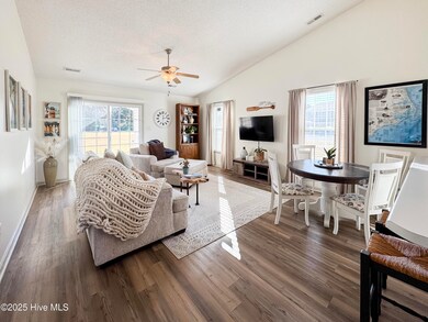 Living Room/Dining Area