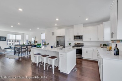 19 Bataan Ave, Eatontown, NJ 07724 - photo 4