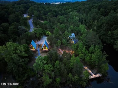 915 Jersey Dr unit 1-2, Sevierville, TN 37862 - photo 2