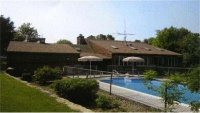 918 Stafford St, Rochdale, MA 01542 - photo 4