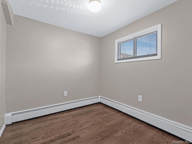 22 W 10th Rd, Broad Channel, NY 11693 - photo 6