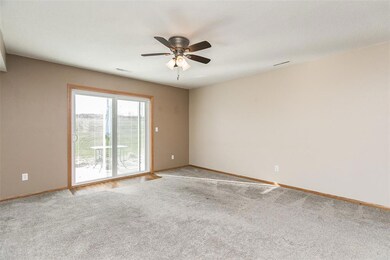 1225 Daleview Dr unit B, Marion, IA 52302 - photo 5