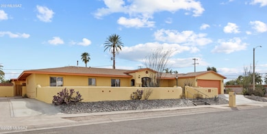 1_4302 e 6th st-47