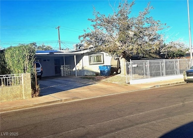 5132 Doe Ave, Las Vegas, NV 89146 - photo 2