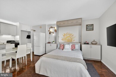 4515 Willard Ave, Chevy Chase, MD 20815 - photo 4