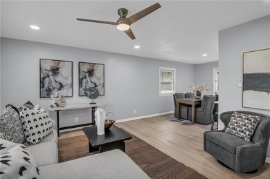 9949 Countryside Rd, Lenexa, KS 66215 - photo 6