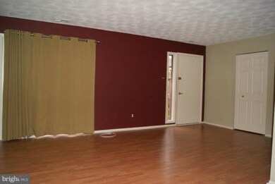 1923 Bellarbor Cir unit C, Crofton, MD 21114 - photo 4