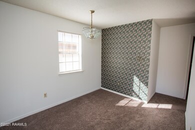 LivingRoom_2_Hummingbird_Ln