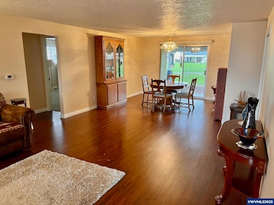 474 E Clackamas Cir, Woodburn, OR 97071 - photo 2