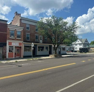 155-159 State St unit 155, Auburn, NY 13021 - photo 2