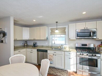 39 Henshaw St unit 2, West Newton, MA 02465 - photo 5