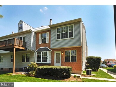 815 Northridge Dr, Norristown, PA 19403 - photo 2