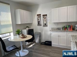 Kitchen & Dining Room