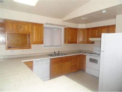 67 Penacook St, Concord, NH 03301 - photo 4