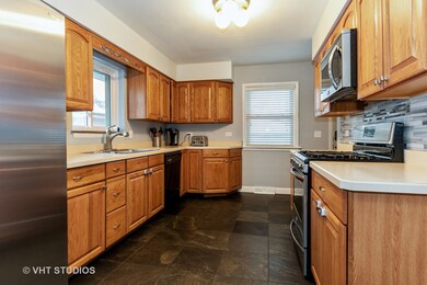 354 E Saint Charles Rd, Elmhurst, IL 60126 - photo 7