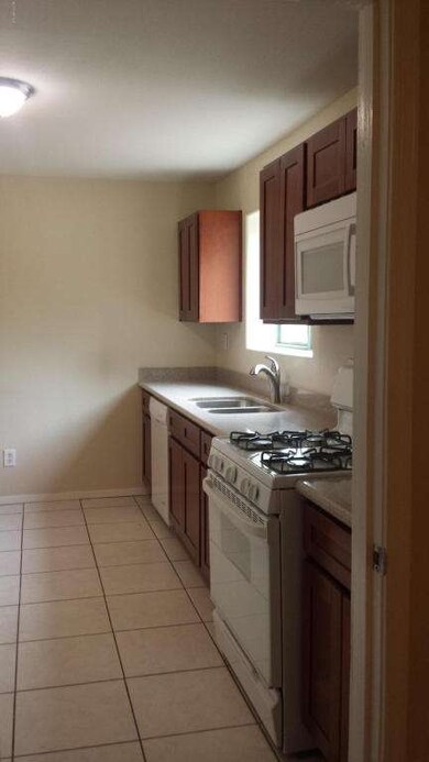 4422 W Cheery Lynn Rd unit * WOW, Phoenix, AZ 85031 - photo 3