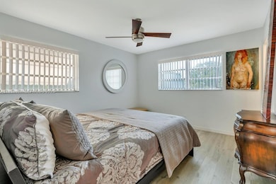 417 N K St unit 5B, Lake Worth, FL 33460 - photo 6