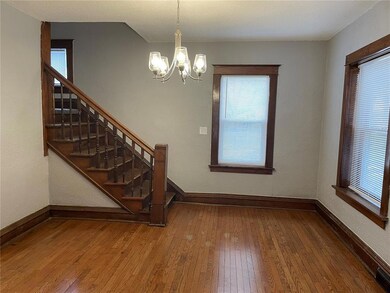 619 15th St SE, Cedar Rapids, IA 52403 - photo 4
