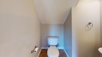 2141-Short-Leaf-Ln-Bathroom(2)