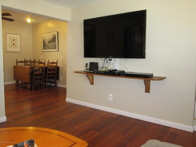 Living room 3