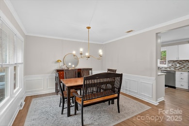 13423 Idlefield Ln, Matthews, NC 28105 - photo 2