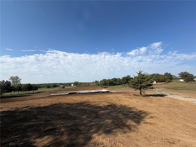 31404 Davenport Rd, Drexel, MO 64742 - photo 6