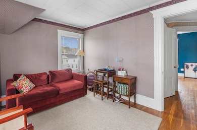 12 Endicott St, Saugus, MA 01906 - photo 2