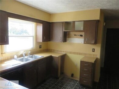 3309 Viola Dr, Lansing, MI 48911 - photo 3