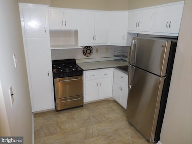 1 Jeffrey Rd unit 1ST FL, Aldan, PA 19018 - photo 3